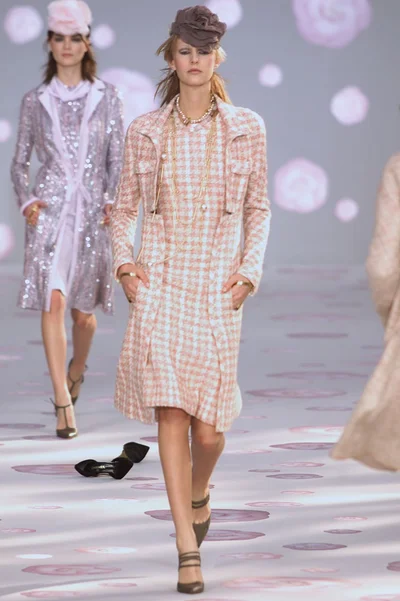 Look 12